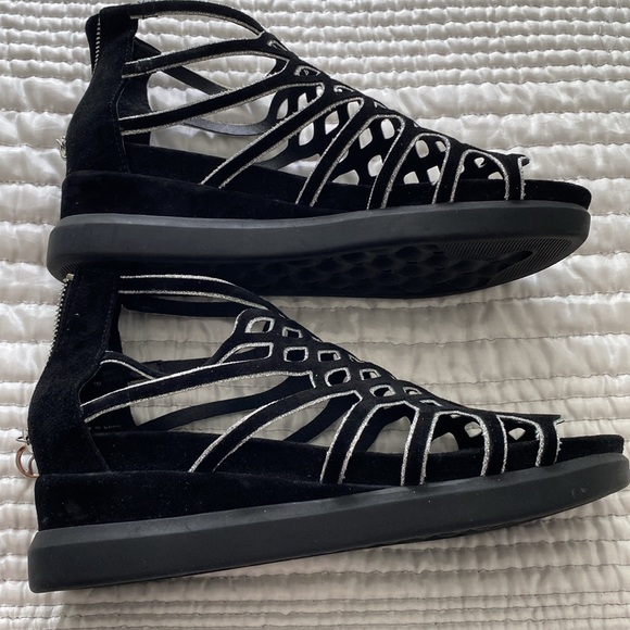 Browns black and silver sandals-9M - Picture 7 of 10